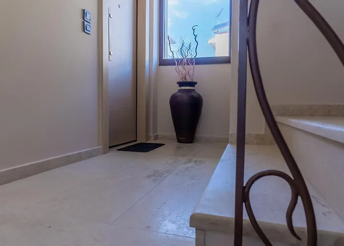 Comfy 2-room Sea View In Town.