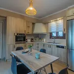 Comfy 2-room Sea View In Town. Apartment